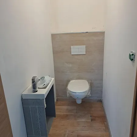 Neuve Avec Jardin Villa