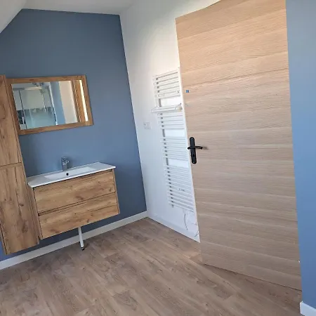 Villa Neuve Avec Jardin *